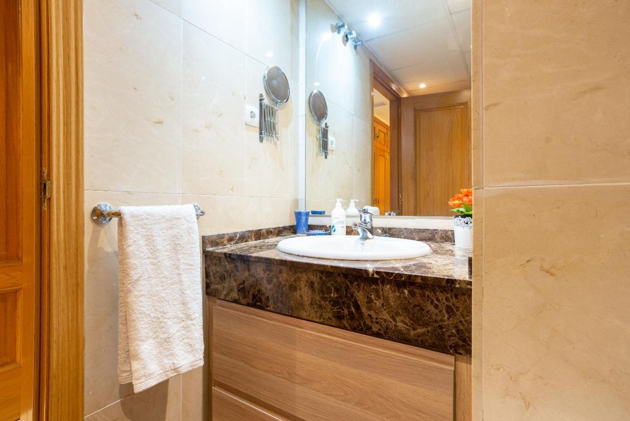 Apartamento Con Parking Puerto Nuevo 8 Málaga Exteriör bild